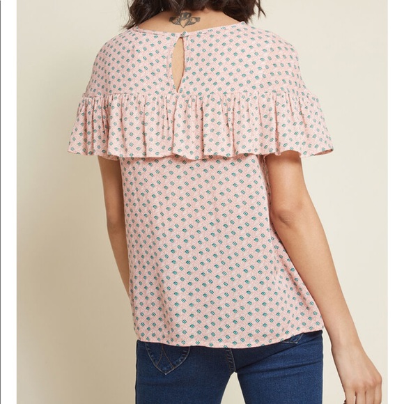 MODCLOTH LET IT GLEE RUFFLE TOP PINK FLOWY LIGHTWEIGHT NWT XS - Picture 2 of 6